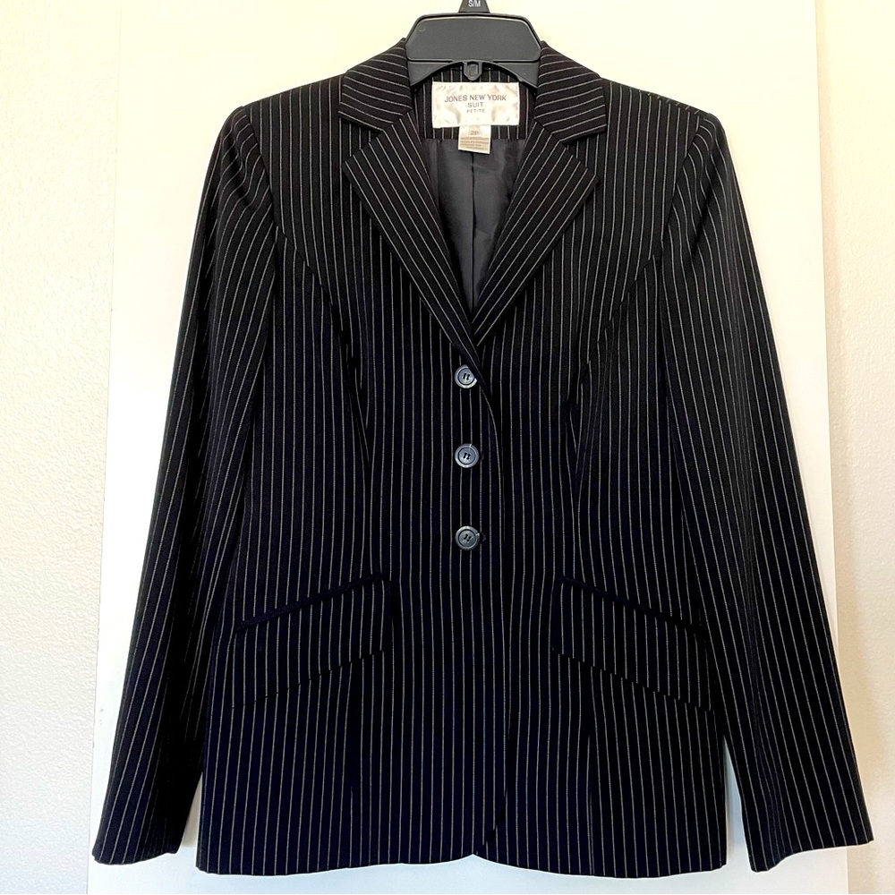 Jones New York Black/White Pinstripes Single Breasted Blazer nwot
